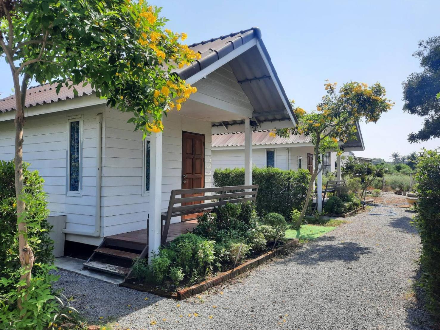 Homlomchomsuan หอมลมชมสวน Apartment Ban Mai  Екстериор снимка