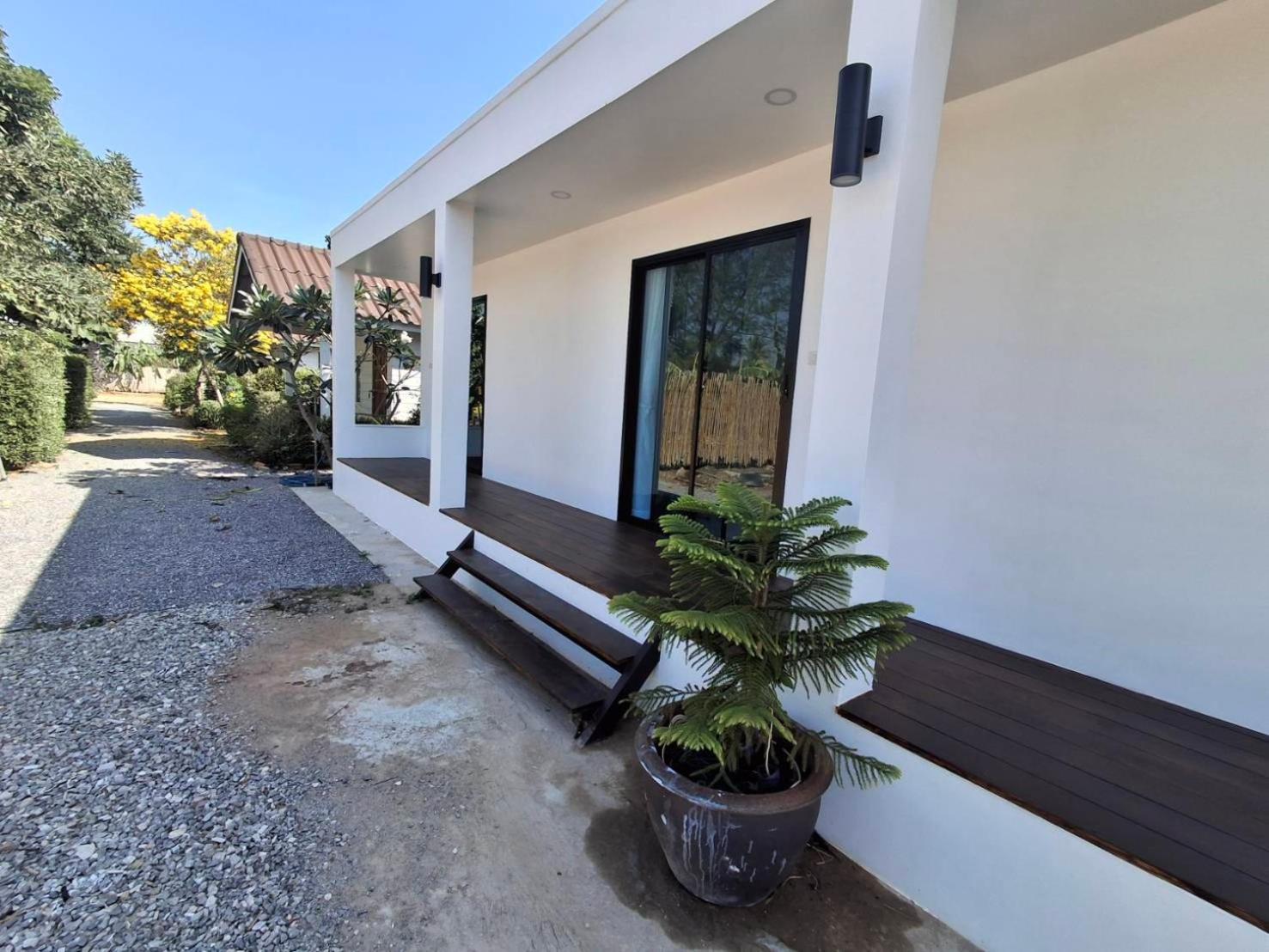 Homlomchomsuan หอมลมชมสวน Apartment Ban Mai  Екстериор снимка