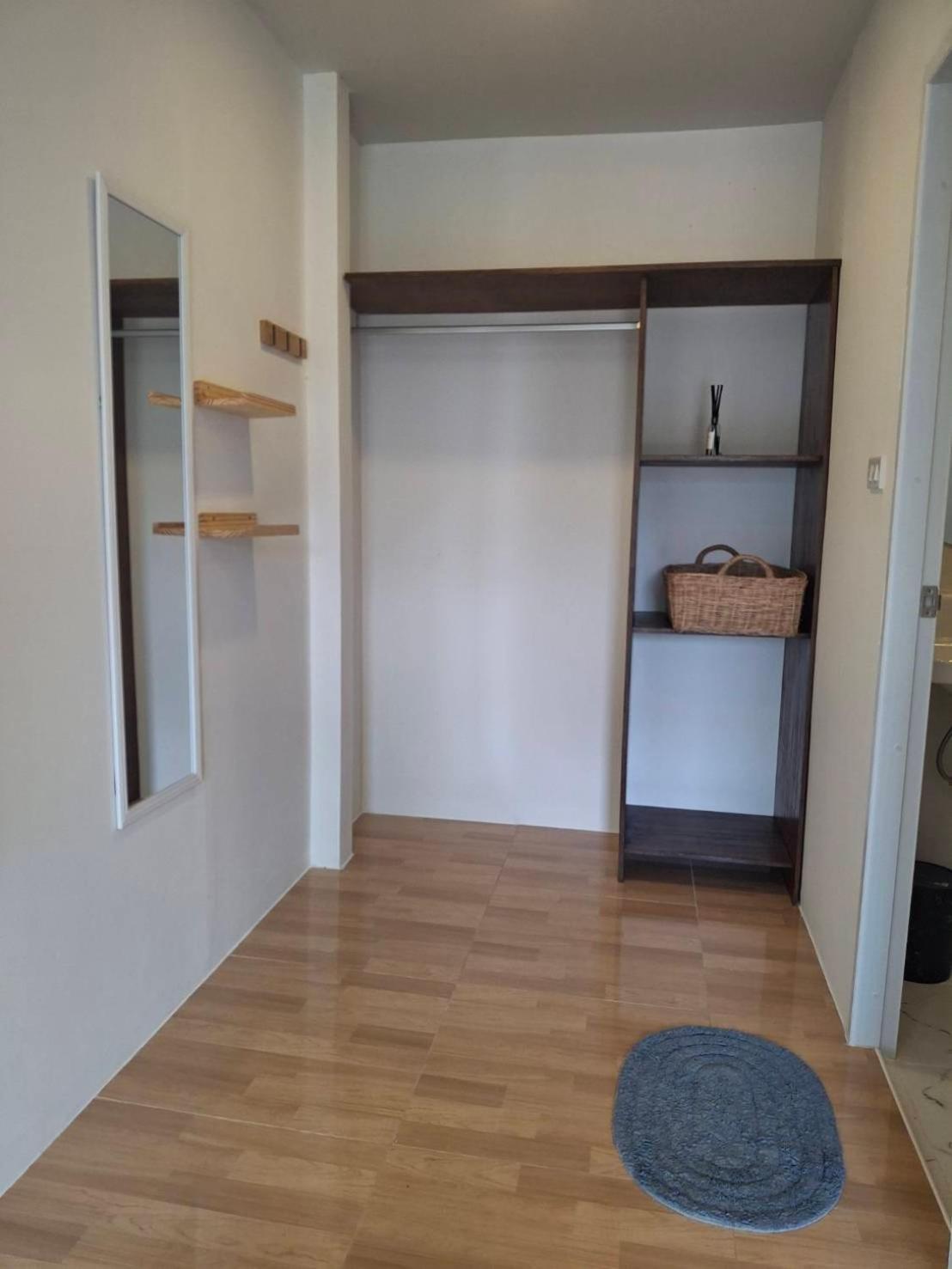 Homlomchomsuan หอมลมชมสวน Apartment Ban Mai  Стая снимка